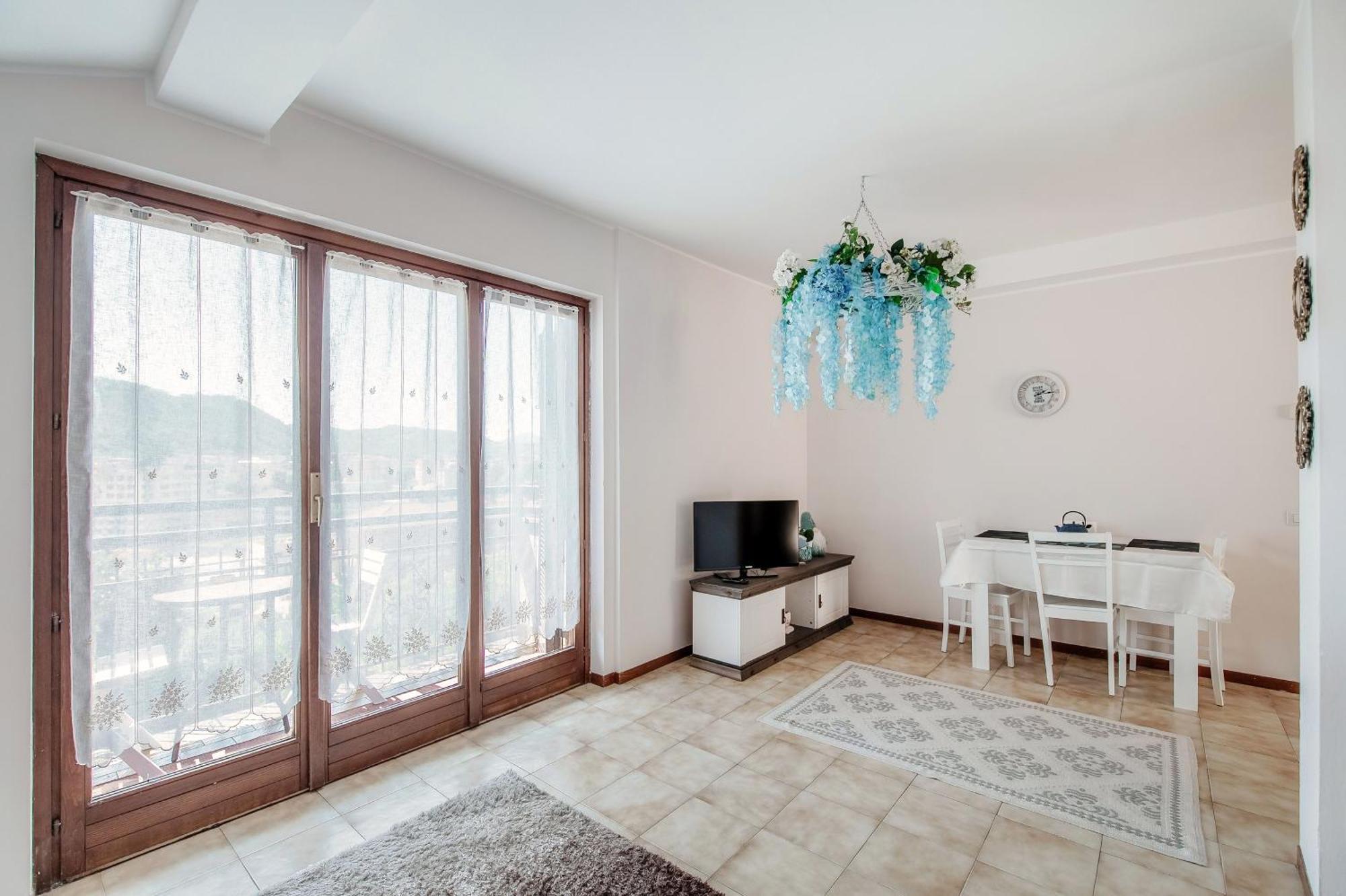 Wisteriaroom Como Buitenkant foto